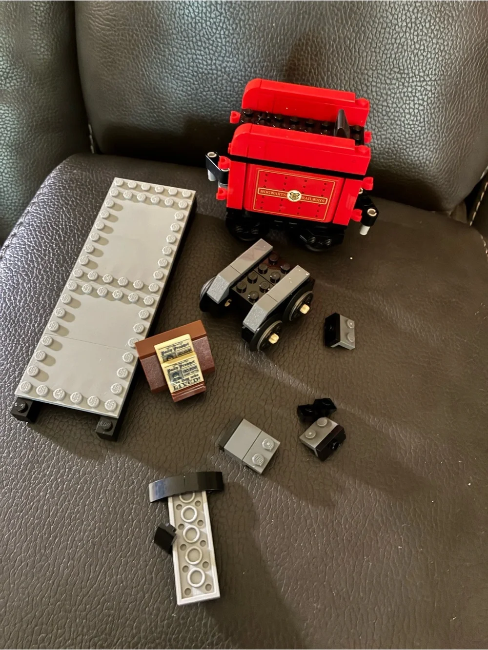 Lego Harry Potter Hogwarts Express Train Set Model #75955